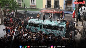 ‘U2’ วงร็อกระดับตำนานกลับมาในรอบ 9 ปี! พร้อมเซอร์ไพรส์อัลบั้มใหม่