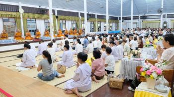 ชาวตราดนุ่งขาวแน่นวัดไผ่ล้อม! เนื่องในวันอาสาฬหบูชา ปี 69