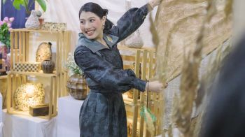มูลนิธิส่งเสริมศิลปาชีพฯ จับมือ ไอคอนสยาม น้อมรำลึกพระมหากรุณาธิคุณ จัดงาน ‘บุปผาบรมราชินีนาถ Her Majesty the Queen’s Blossoms’
