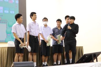 DPU เปิดห้องเรียนธุรกิจสู่เยาวชน ใช้ \'ตลาดหุ้น–เกมจำลองธุรกิจ\' พัฒนาทักษะการเงินและการตัดสินใจ ก่อนก้าวสู่มหาวิทยาลัย