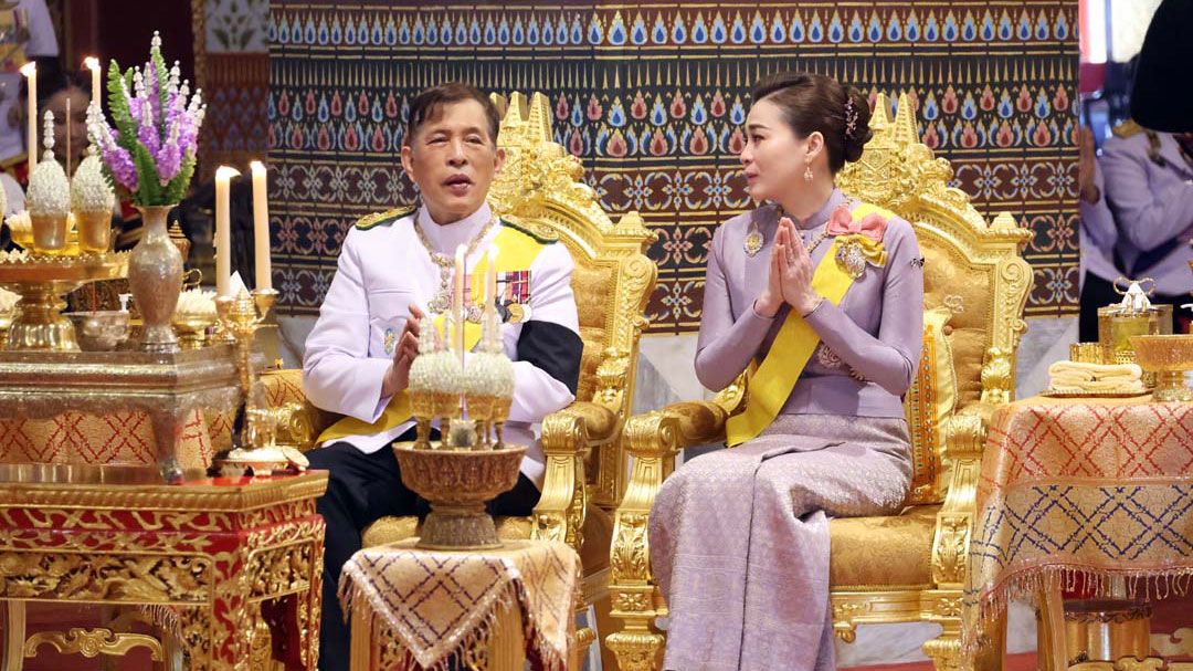 ในหลวง-พระราชินี เสด็จฯในการพระราชพิธีมหามงคลเฉลิมพระชนมพรรษา 4 รอบ สมเด็จพระราชินี