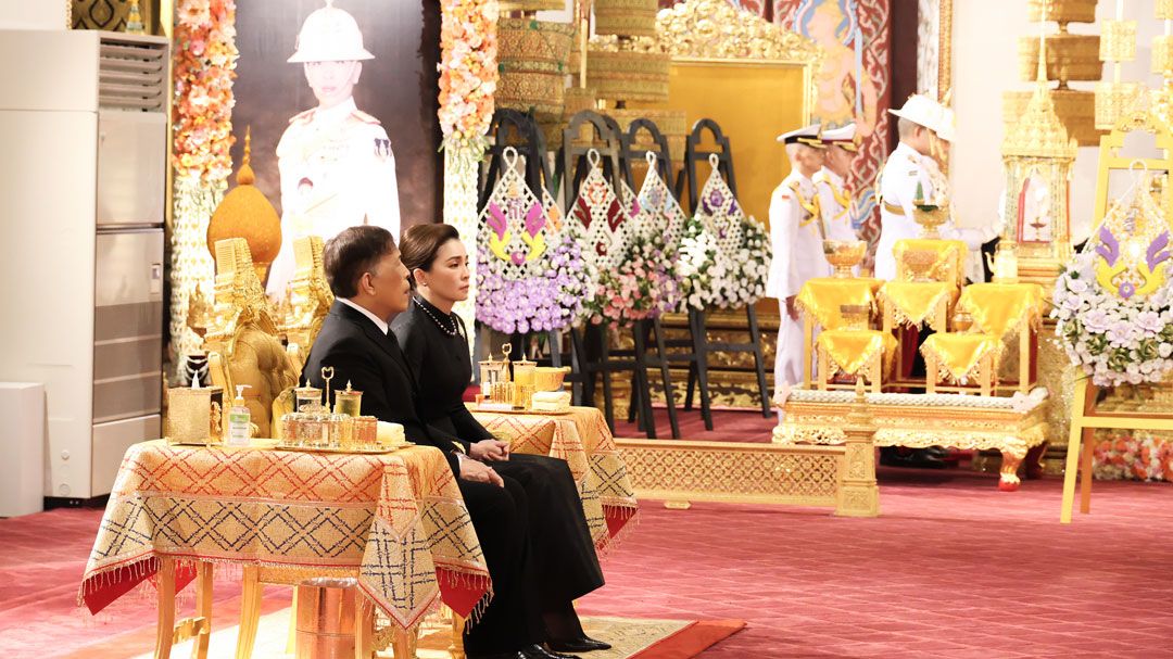 ในหลวง-พระราชินี เสด็จฯ ทรงบำเพ็ญพระราชกุศลพระพิธีธรรมสวดพระอภิธรรมพระศพ เจ้าฟ้าพัชรกิติยาภาฯ