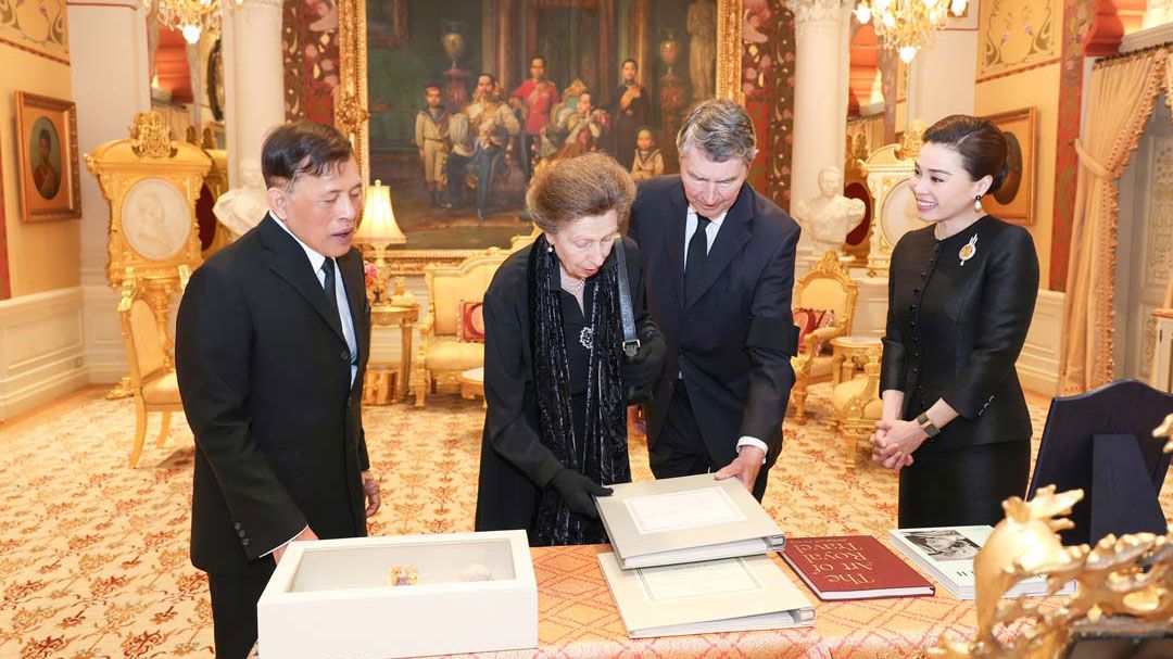ในหลวง-พระราชินี ทรงรับ เจ้าหญิงแอนน์-พระสวามี ในโอกาสเสด็จเยือนประเทศไทย