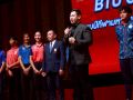 \'ฉลามจัส-น้องหญิง\'พร้อมแชมป์กีฬามหาลัย 6 สมัย ร่วมปฐมนิเทศน์ ต้อนรับนักศึกษาใหม่ มกธ.