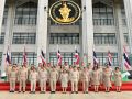 ‘ชัชชาติ’ นำทีมร่วมกิจกรรม ‘วันพระราชทานธงชาติไทย’
