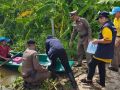 ‘ผู้การปทุมธานี’ลุยตรวจน้ำท่วม พร้อมช่วยเหลือประชาชนพื้นที่‘สามโคก’