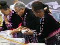 พสกนิกรชาวเชียงใหม่ ร่วมพิธีถวายน้ำสรงพระบรมศพหน้าพระฉายาลักษณ์‘สมเด็จพระพันปีหลวง’