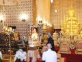 พสกนิกรทั่วทุกสารทิศถวายสักการะสมเด็จพระพันปีหลวง เบื้องหน้าพระฉายาลักษณ์ พร้อมลงนามถวายความอาลัย