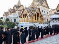 หน่วยงานรัฐภาคเอกชน-ประชาชน เข้ากราบสักการะพระบรมศพ สมเด็จพระพันปีหลวง