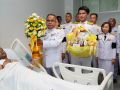 โปรดเกล้าฯให้ผู้ว่าฯยะลา เชิญดอกไม้-ตะกร้าสิ่งของพระราชทานไปมอบ ส.ต.ท.กันตวิชญ์ นาคเกิด