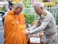 พิธีตักบาตร โครงการบรรพชาอุปสมบทในพระสังฆราชูปถัมภ์ ถวายพระกุศลแด่เจ้าฟ้าพัชรกิติยาภาฯ