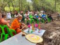 \'กำนันวสันต์\'นำเครือข่ายทำพิธีทางศาสนาอุทิศส่วนกุศลส่งดวงวิญญาณ \'พลายสีดอทองม้วน\'ช้างป่าสลักพระ