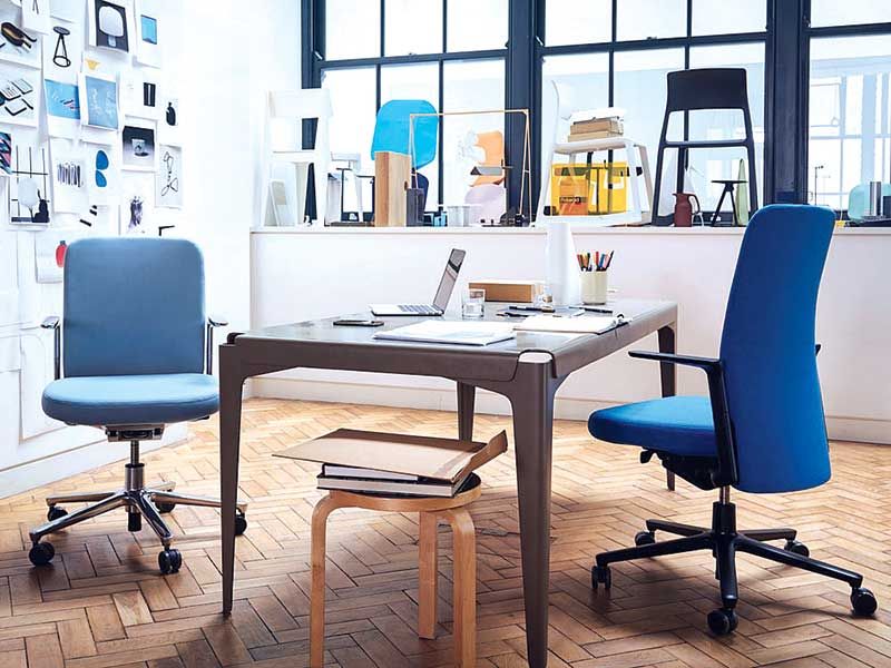 Vitra ชวนเปลี่ยนบ้านให้เป็นมุมทำงาน