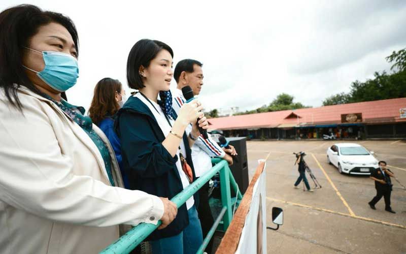 พปชร.ใส่เกียร์ห้า! 'มาดามเดียร์'เสริมทัพ'ธรรมนัส'โหมโค้งสุดท้ายเลือกตั้งซ่อมลำปาง