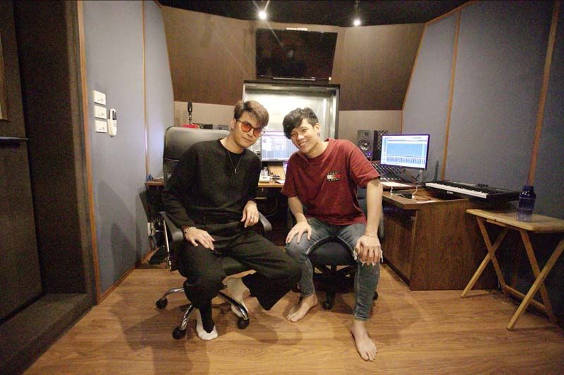 ‘นนท์ ธนนท์ – ซินซิน Moonlight’   และ ‘เอก ซีซั่นไฟว์’ร่วมงานกันครั้งแรก