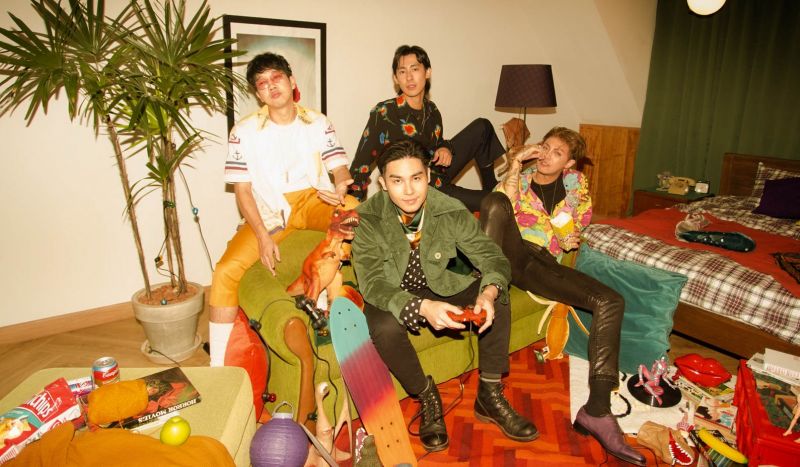 'THE MOUSSES'ปรับลุครับอัลบั้มใหม่ 'Happy Alone' ประเดิมซิงเกิ้ล'Cosplay'ได้'พีช พชร'เป็นพระเอกเอ็มวี.