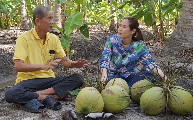 'ส.ส.กุลวลี'พาสื่อบุกสวนมะพร้าวราชบุรี ยืนยัน10อำเภอไม่เคยใช้แรงงานลิง