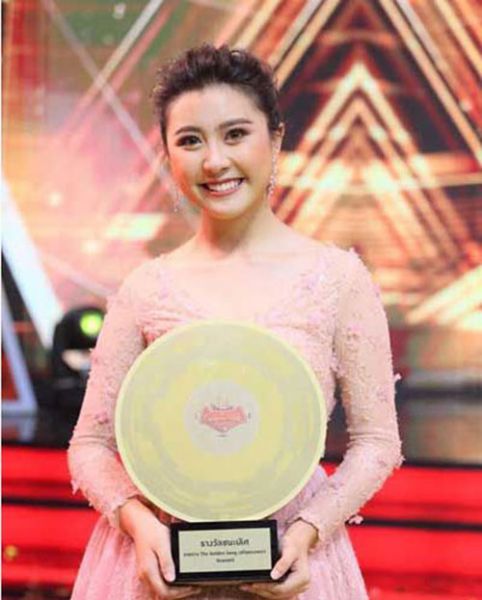‘ผิงผิง-สรวีย์’แชมป์ The Golden Song เวทีเพลงเพราะ ซีซั่น 2