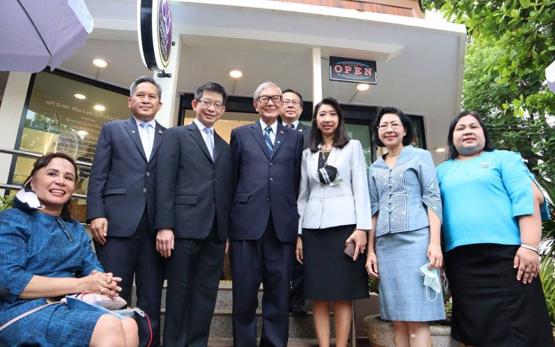 กรมส่งเสริมฯ คนพิการ ร่วมพิธีเปิดร้านกาแฟ ต้นแบบธุรกิจของคนพิการ
