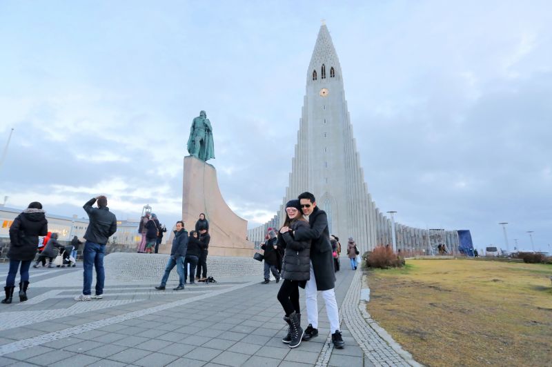 'ฟลุค-ลี'หวิว..แช่น้ำแร่วิวภูเขาไฟ เยือนถิ่นลี้ลับไอซ์แลนด์!