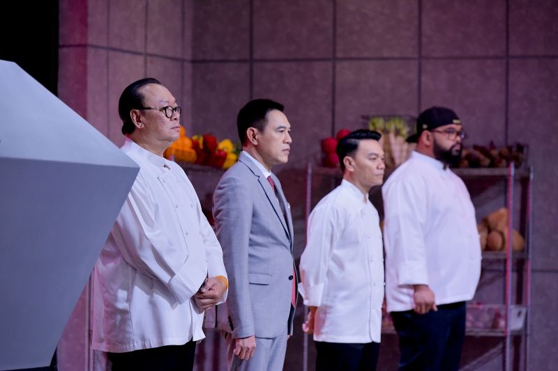 'คิทเช่นสเตเดี้ยม'ร้อนระอุ'กล่องวัตถุดิบปริศนา'สยอง14เชฟผงะ!!