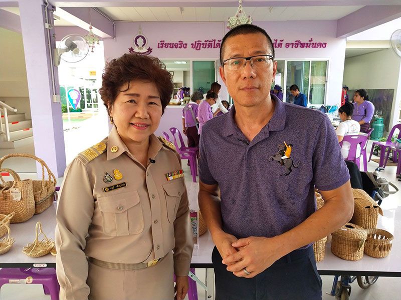 มีอาชีพ มีความภูมิใจ และมีชีวิตที่ดี ที่ศูนย์วงเดือน อาคมสุรทัณฑ์