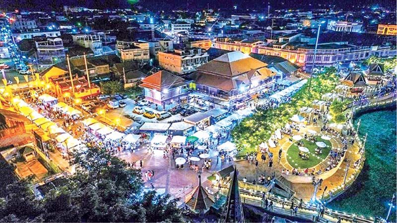 ชาวสะแกกรังสุขใจ เต็มอิ่ม ทั้งเรื่องกินและเที่ยว  สนุกไปกับมินิคอนเสิร์ต ‘Yes’sir Days ป๊อป-ปองกูล’