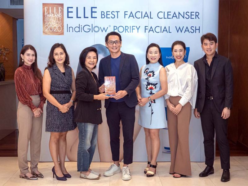 อินดิโกลว์รับรางวัล