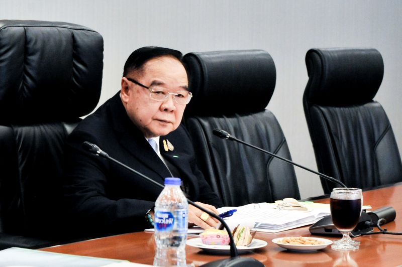 'ประวิตร'ประชุม'คนป.'เร่งช่วยชาวสวนปาล์ม เดินหน้าต่ออีก 3 เดือน ประกันรายได้