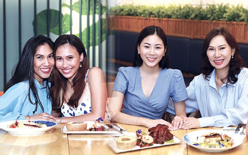 อมยิ้มกับความอบอุ่นของ 2 แม่-ลูกคนดัง  กับเมนูพิเศษจาก‘ซิซซ์เล่อร์’ฉลองเดือนแห่งวันแม่