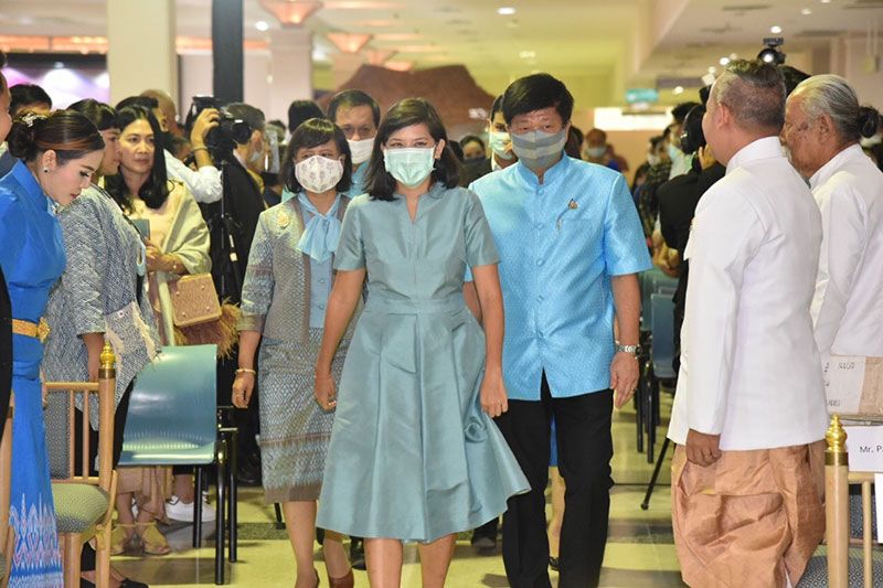 นิทรรศการ ‘หัตถกรรมชั้น ‘ครู’ ที่ใกล้สูญหาย’