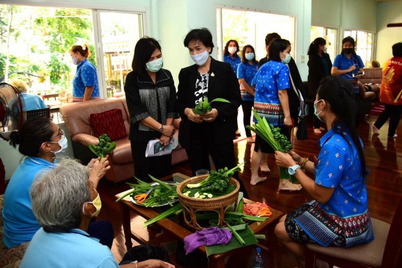 กรมกิจการผู้สูงอายุ มอบนโยบาย-ข้อเสนอแนะ  ศูนย์การเรียนรู้ฯ-ศูนย์พัฒนาฯ ผู้สูงอายุ จ.ชลบุรี