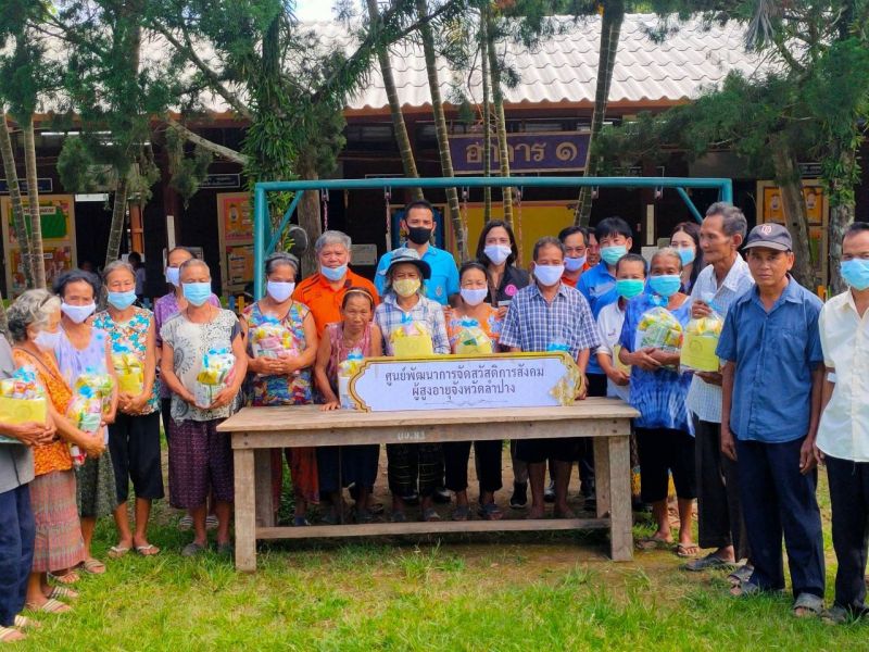กรมกิจการผู้สูงอายุ ร่วมคลายทุกข์น้ำท่วมภาคเหนือ