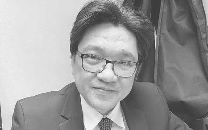 เศร้า!! ‘เติมศักดิ์ จารุปราณ’สุภาพบุรุษลูกแม่รำเพย พิธีกรผู้ประกาศข่าวชื่อดังเสียชีวิต