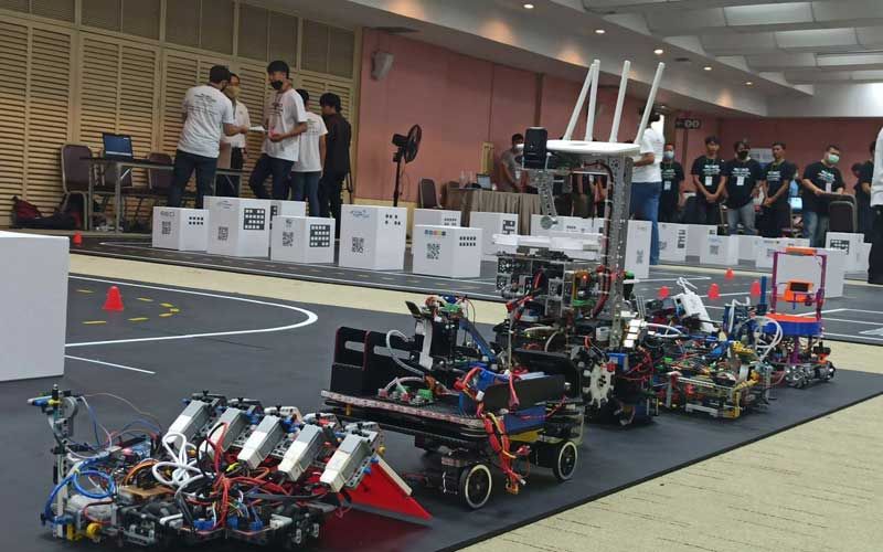 กห.-สวทช.ดึงเยาวชนร่วมแข่งขันหุ่นยนต์อัตโนมัติ หวังต่อยอดอุตสาหกรรม-งานความมั่นคง