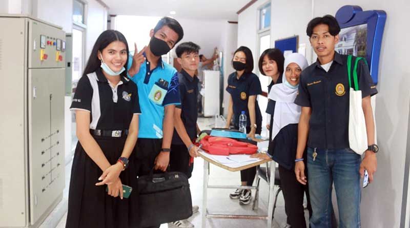 มรภ.สงขลา บริการซ่อมคอมพิวเตอร์ฟรี นศ.แฮปปี้ฝึกปฏิบัติจริงก่อนออกสู่โลกวิชาชีพ