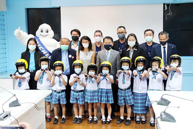 มิชลินรณรงค์ขับขี่ปลอดภัย ใส่หมวกนิรภัยให้น้อง