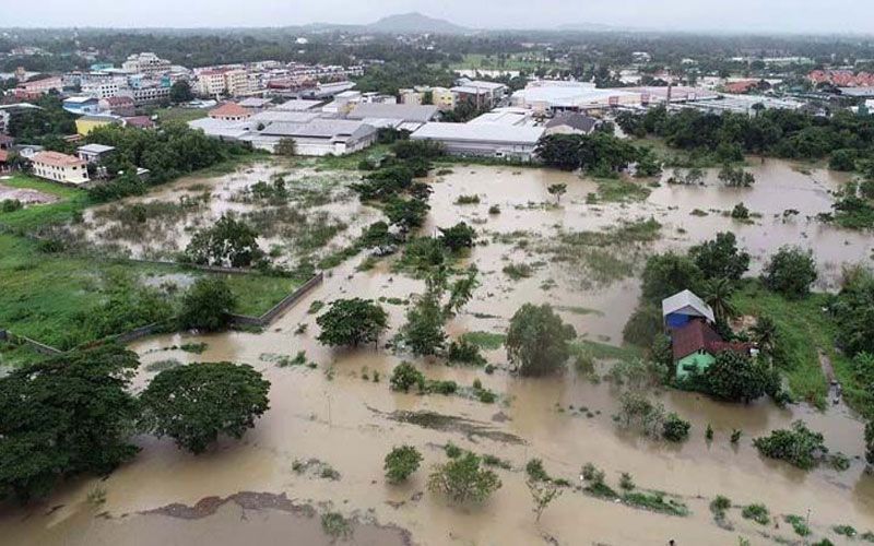 ปภ.รายงานฝนหนัก น้ำท่วมฉับพลัน เสียชีวิต 4 กระทบกว่า 2.3 หมื่นครัวเรือน