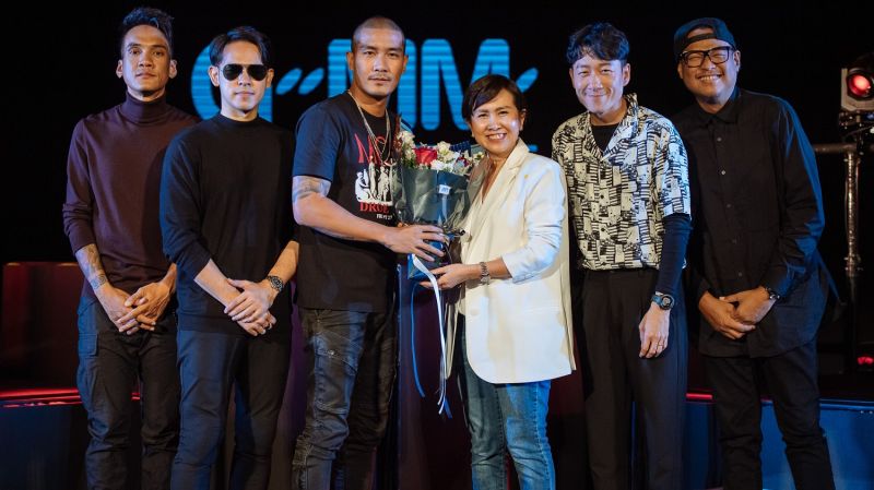 'CLASH'จัดใหญ่กลางใจเมือง!! เปิดอัลบั้มใหม่ 'LOUDNESS'