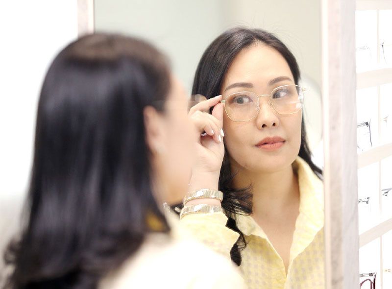 เซเลบฯ เมืองอุดรตัดแว่นทั้งที...ต้องไม่ธรรมดา