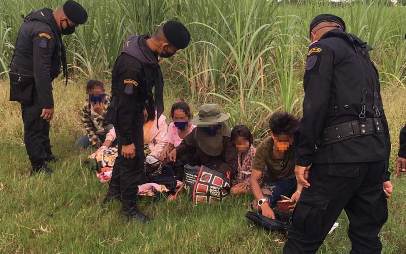 รวบอีก 7 เขมร  มุดรั้วชายแดนช่องทางธรรมชาติลอบเข้าไทย