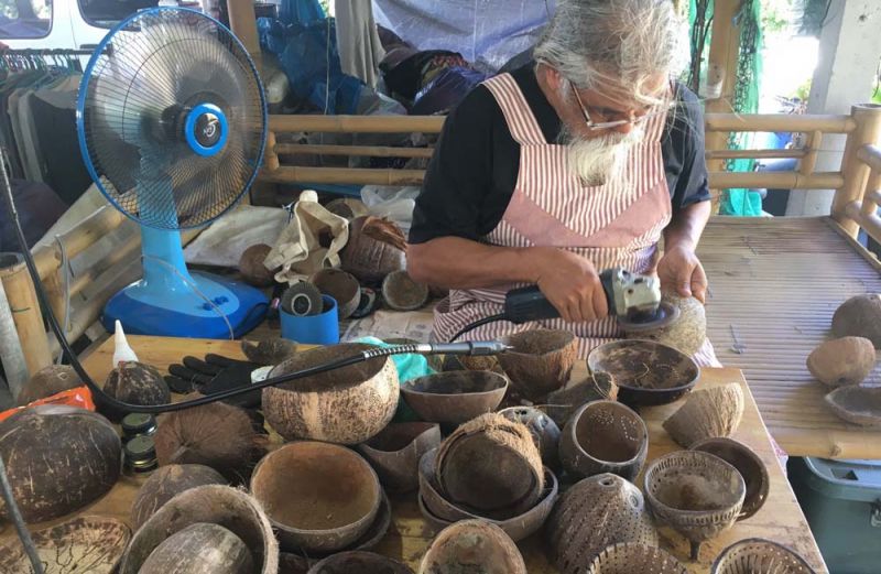 ตลาดสุขใจ ชวนเวิร์คช็อป 'กะลามหาสนุก'  สร้างสรรค์งานศิลป์เพิ่มมูลค่าวัสดุเหลือใช้ 4 ต.ค.นี้