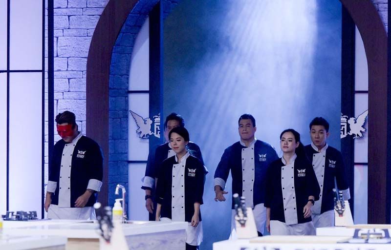 ‘THE NEXT IRON CHEF’สุดติ่งของความโหด  7 เชฟเครียดกุมขมับ!!วิ่งพล่านเจอกับดักสกัด