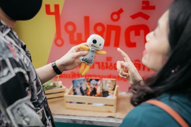 ‘อปป้าเน็ตฟลิกซ์’ พร้อมเสิร์ฟความสุข ด้วยรถกาแฟบรรทุกรัก