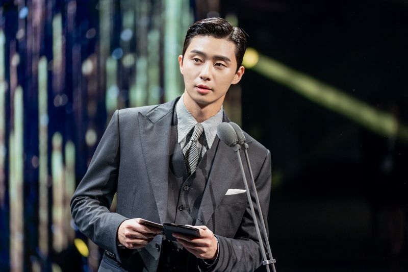 พัคซอจุนหล่อจริงจังในRecord of Youth กับบทรับเชิญเป็นนักแสดงซูเปอร์สตาร์!