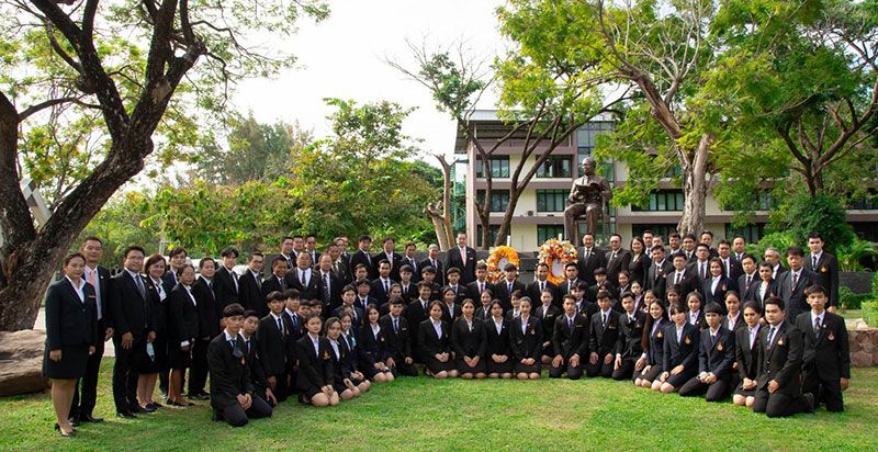 มทร.อีสาน จัดพิธีไหว้ครู ประจำปี 2563 พร้อมมอบทุนการศึกษา