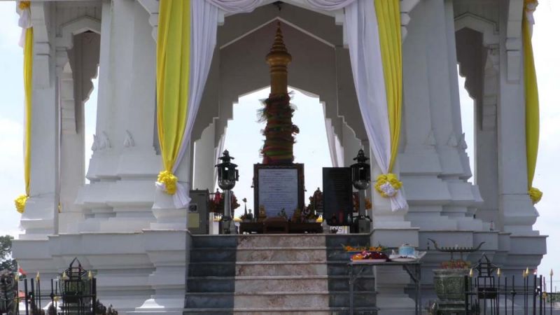 รายงานพิเศษ : เปิดตำนานเสาหลักเมืองชัยนาท  ศูนย์รวมใจชาวชัยนาทที่ ‘ร.10’ เสด็จฯ ทรงเปิด