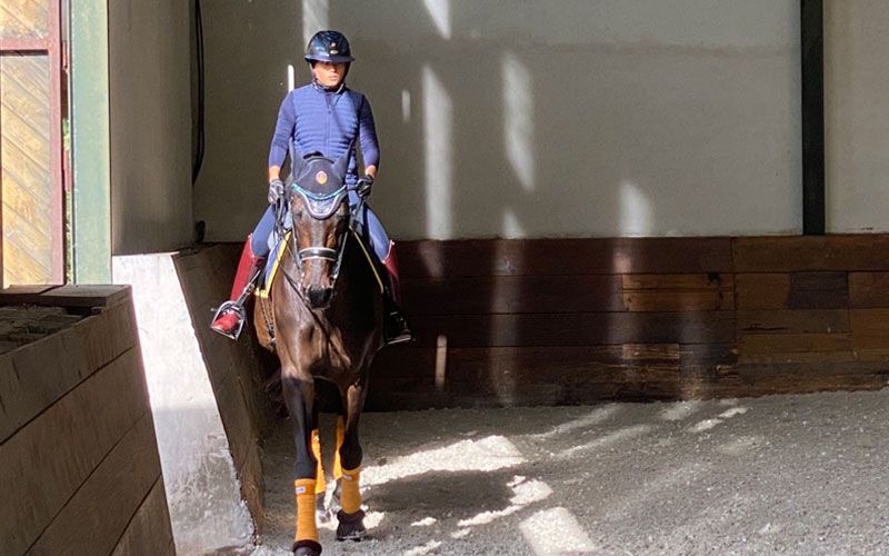 พระปรีชาสามารถ! สมเด็จพระเจ้าลูกเธอ เจ้าฟ้าสิริวัณณวรีฯ ทรงฝึกซ้อมขี่ม้า