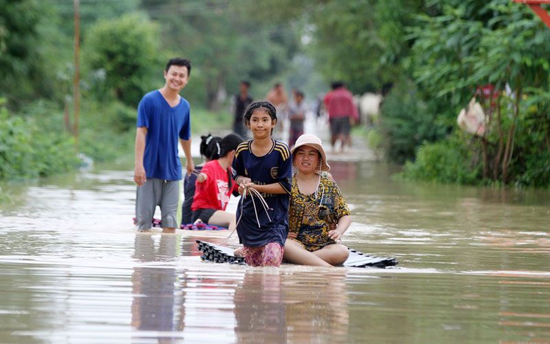 'กัมพูชา'อ่วมน้ำท่วมฉับพลัน คร่า13ชีวิตอพยพอีกกว่า12,000ราย