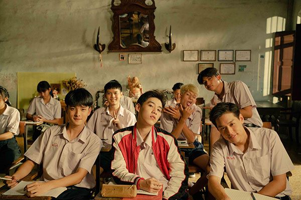 'บอส'ผู้กำกับยกกองถ่ายเยือนภูเก็ต'พีพี-บิวกิ้น'ลุยแดดสู้ฝนพร้อมเจอโจทย์สุดท้าทาย